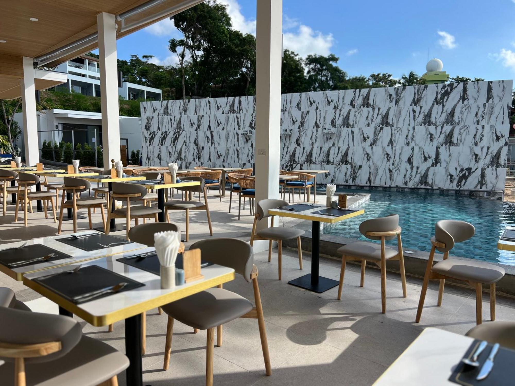 Resor Three Trees Samui - Sarocha