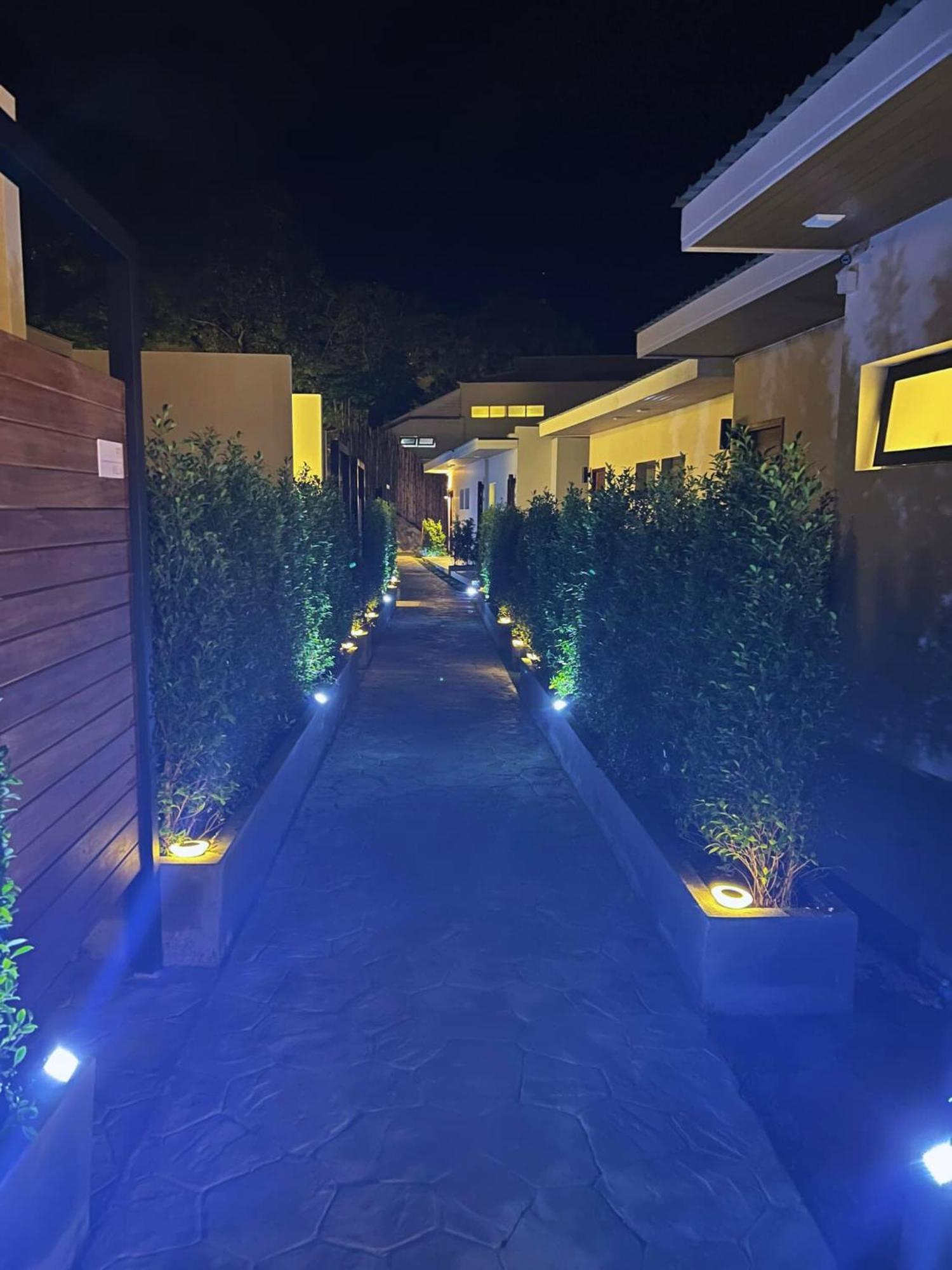 Three Trees Samui - Sarocha Курортный комплекс 3*